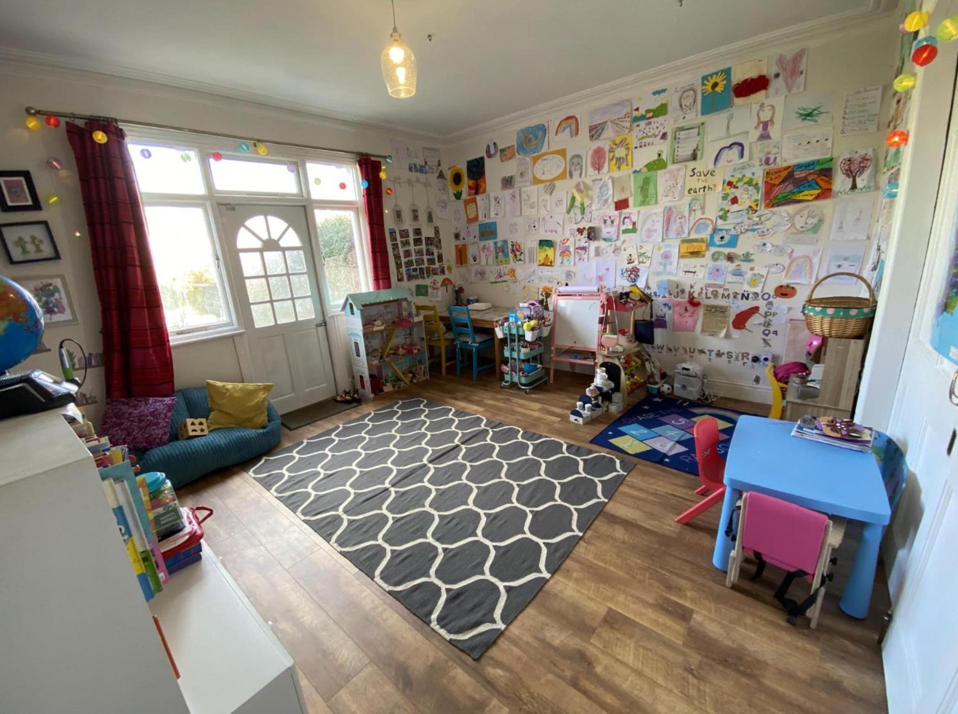Holiday home Large & Colourful Family 4bd With Kids Playground