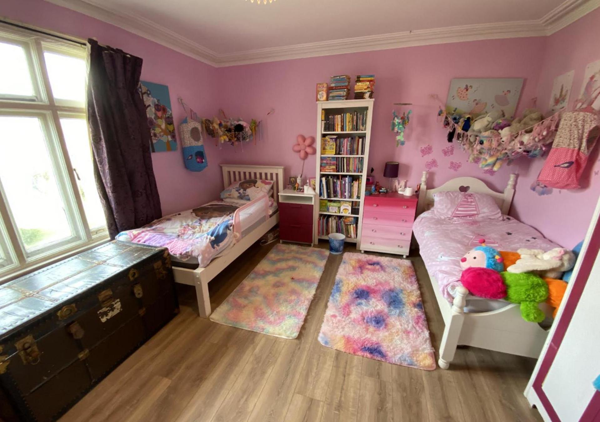 Holiday home Large & Colourful Family 4bd With Kids Playground Dublin