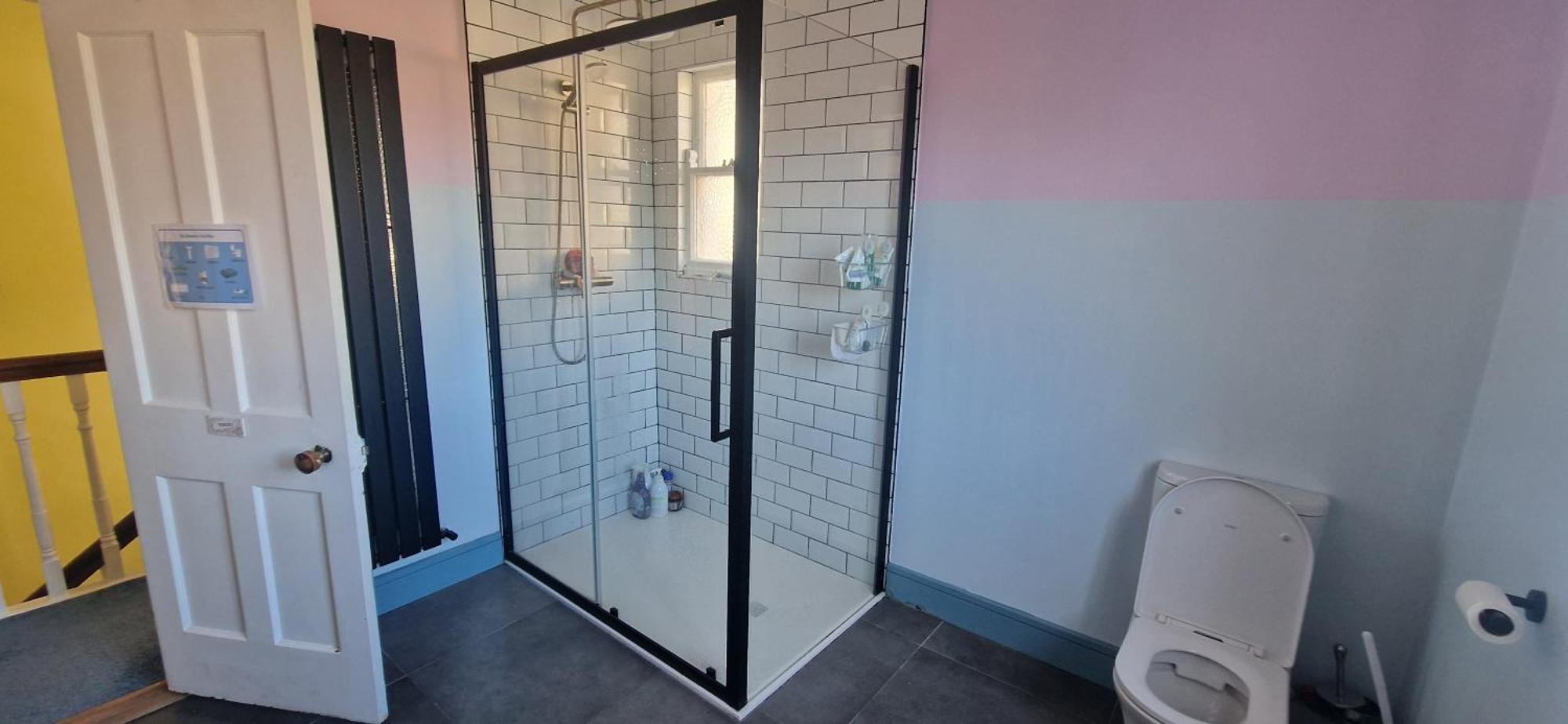 Large & Colourful Family 4bd With Kids Playground Holiday home Dublin