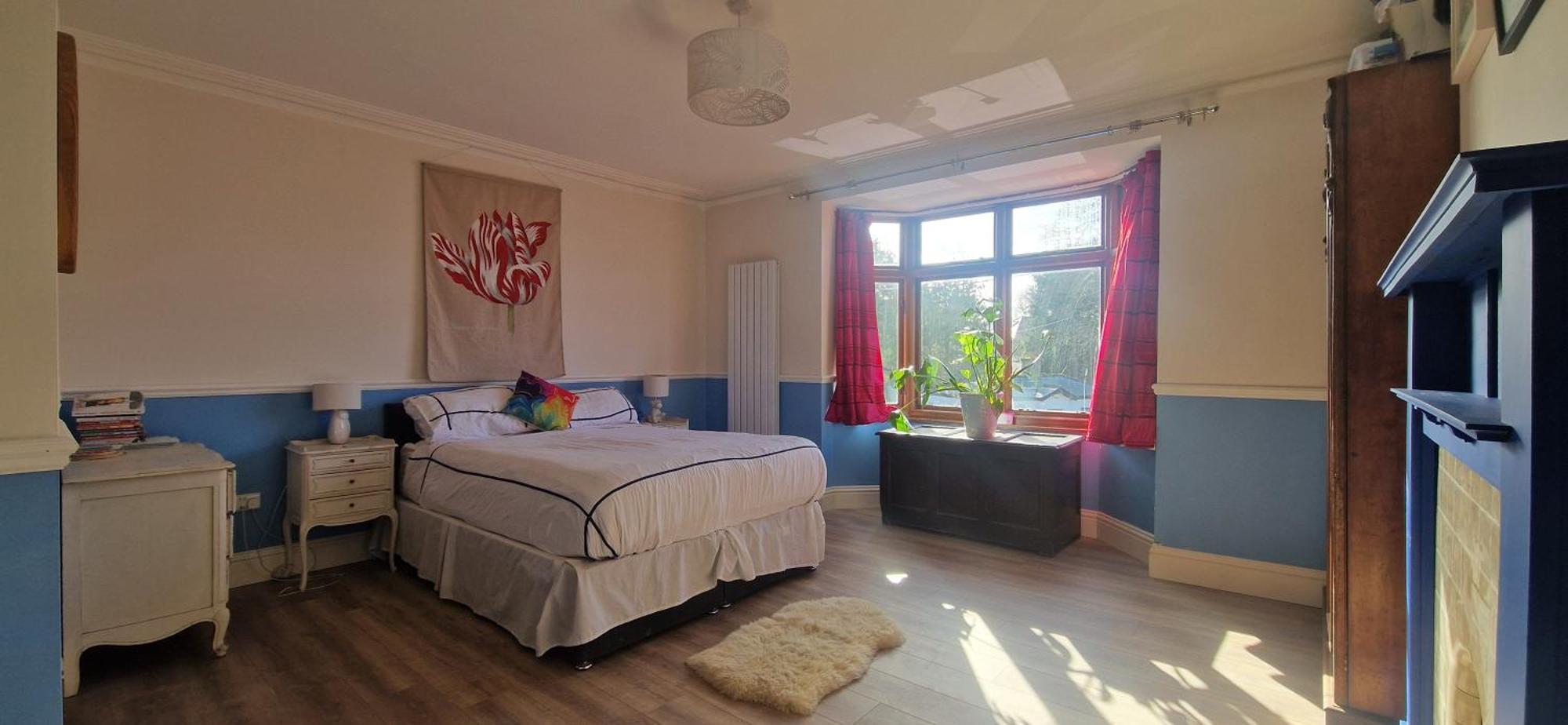 Large & Colourful Family 4bd With Kids Playground Holiday home