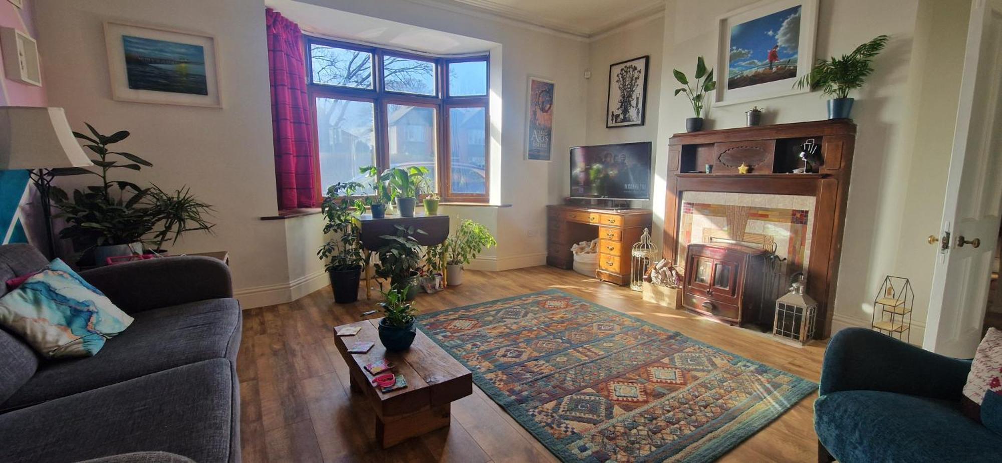 Large & Colourful Family 4bd With Kids Playground Holiday home